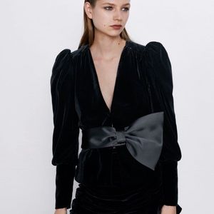 Zara Velvet Ballon Sleeve Bow Jacket Black Small